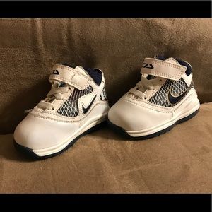 Nike Lebron James shoes size 3 c